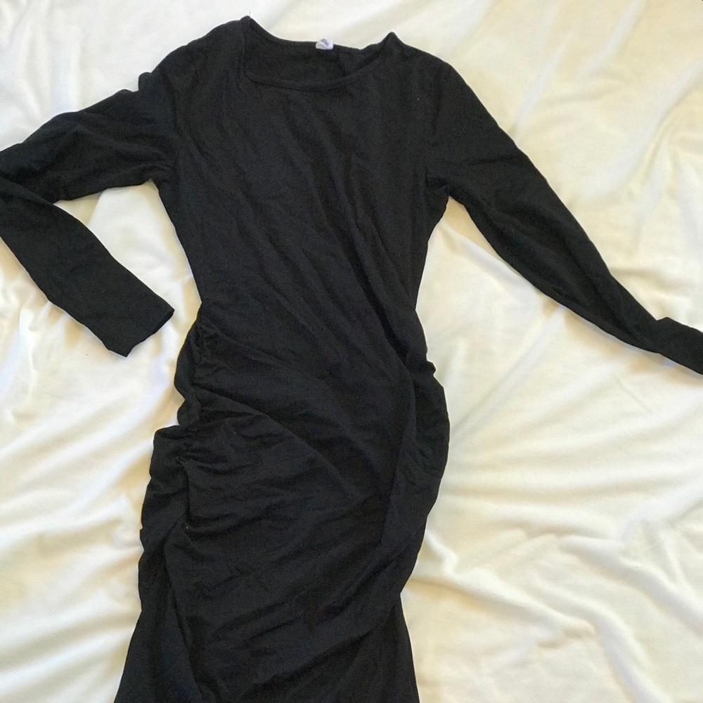 ❌❌❌❌SOLD❌❌❌❌❌❌ Ruched side midi body con dress (Maternity)